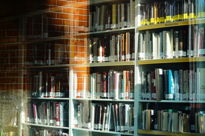 Almanca Öğretmenliği ve İngilizce ile Alan Üniversiteler